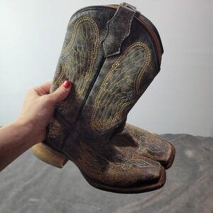 Corral Womens Distressed Leather Wing Cross Embroidered Square Toe Western Boots